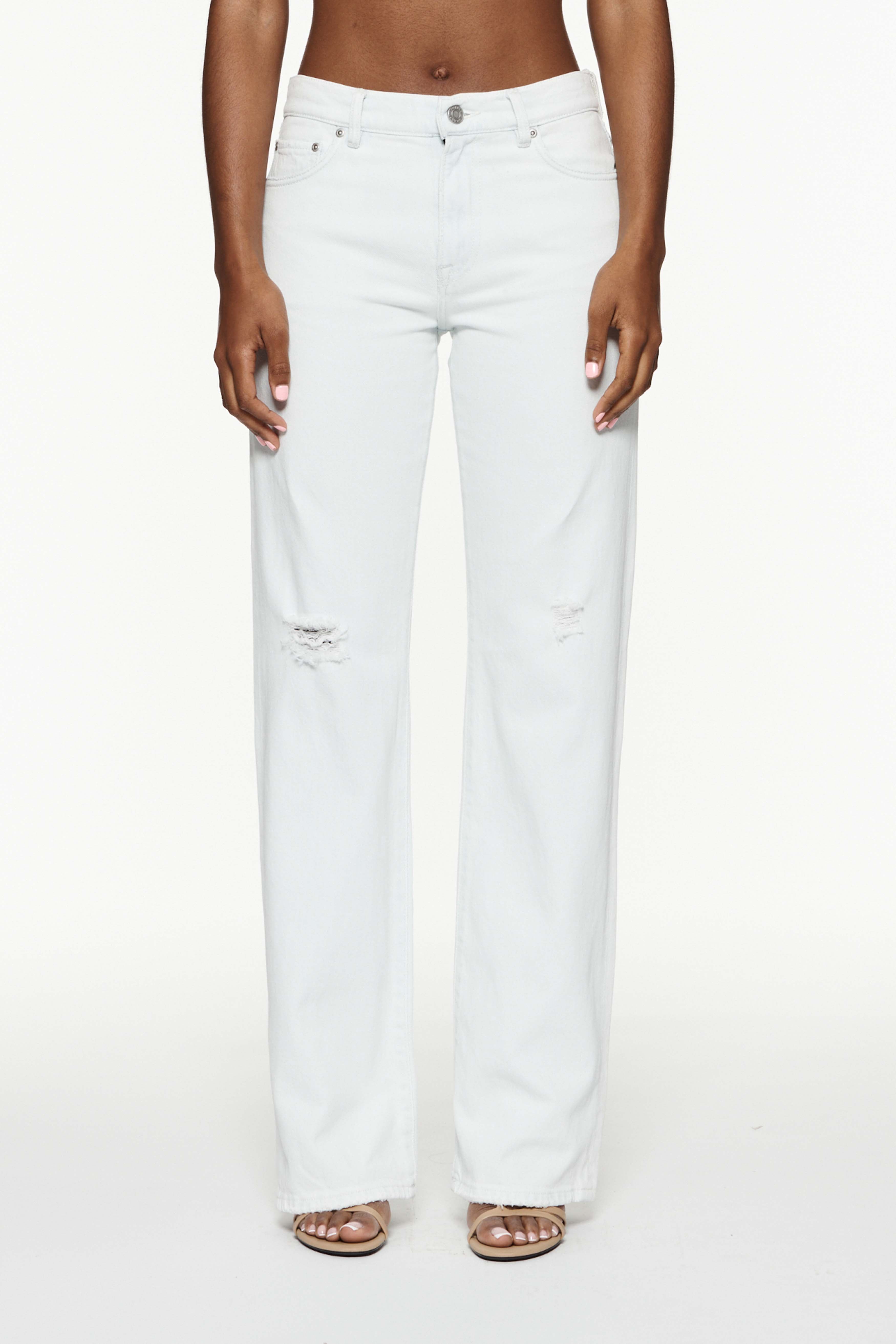 Slim Straight
